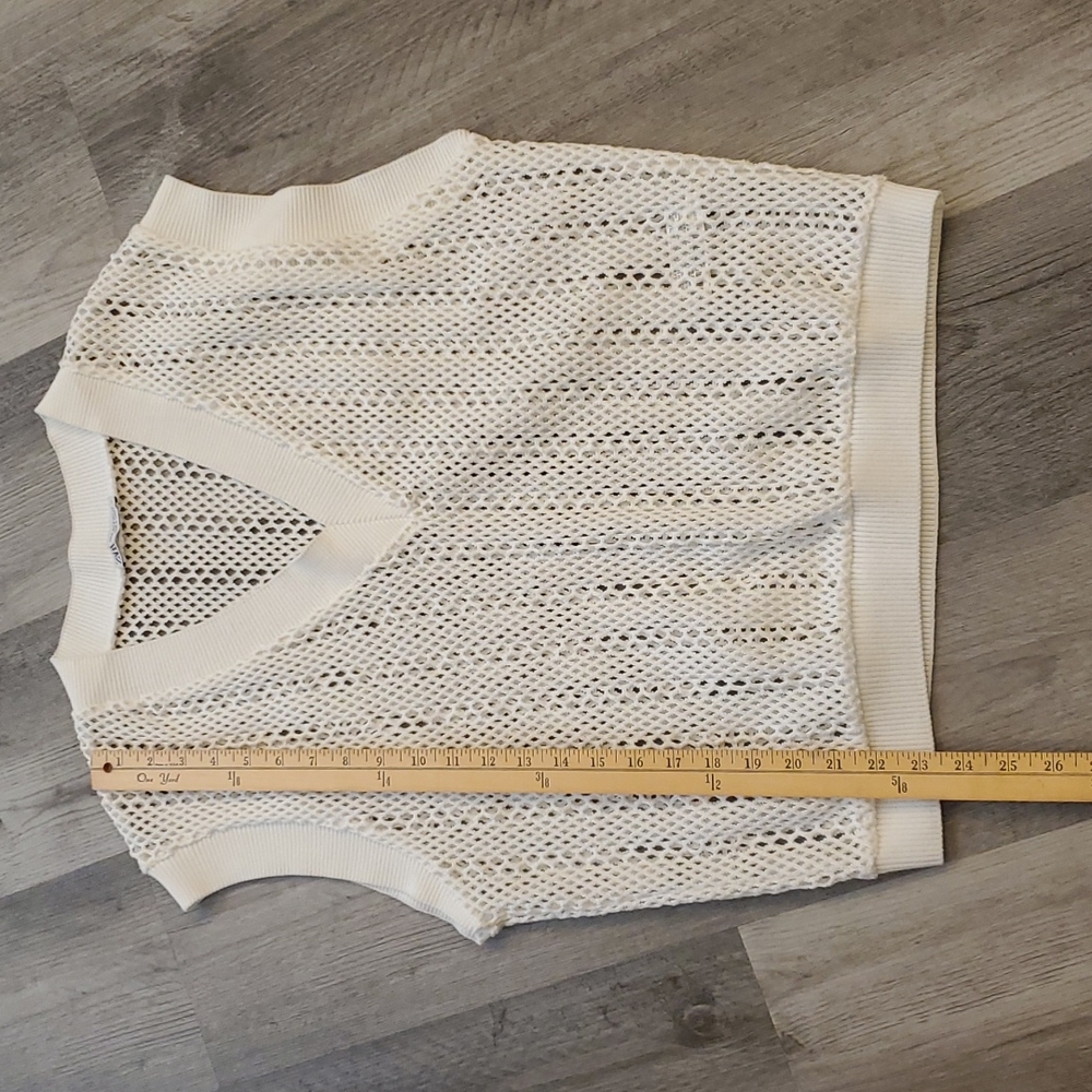 Zara White Crochet Vest size Medium - Picture 9 of 10